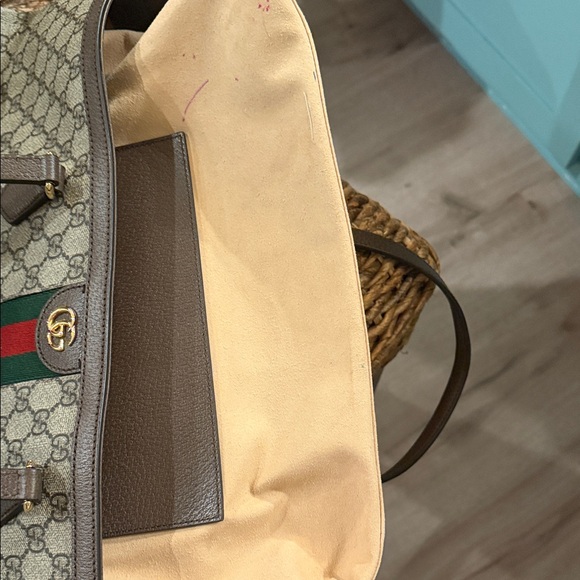 Gucci Tote - Picture 5 of 15